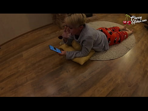 ❤️ Gekke Blondine Pijpt Enorme Pik en Stuitert Er Op - Anale Seks ☑ Anal porno at us