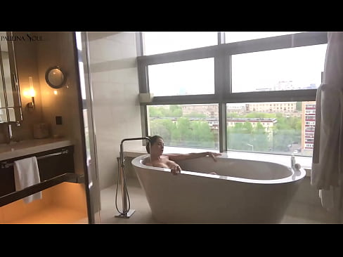 ❤️ Enorme babe die hartstochtelijk haar poesje aftrekt in de badkamer ☑ Anal porno at us